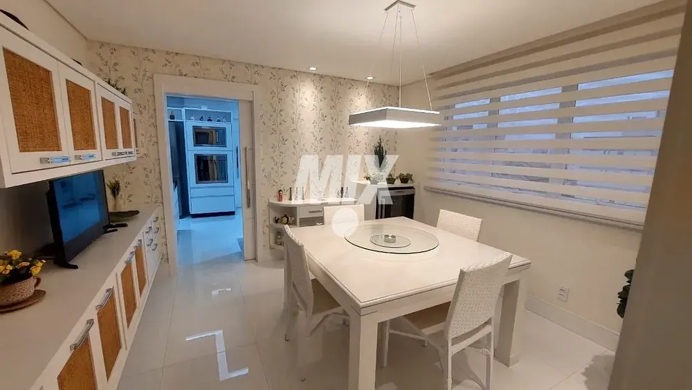 Apartamento, 4 quartos, 270 m² - Foto 2