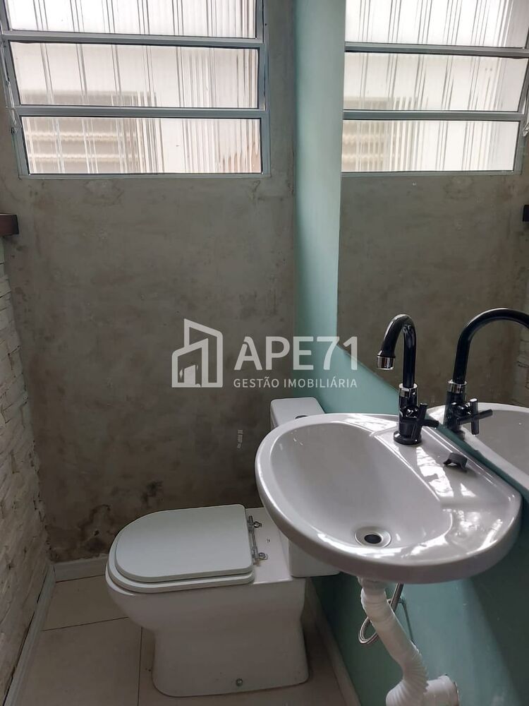 Sobrado à venda e aluguel com 3 quartos, 184m² - Foto 17
