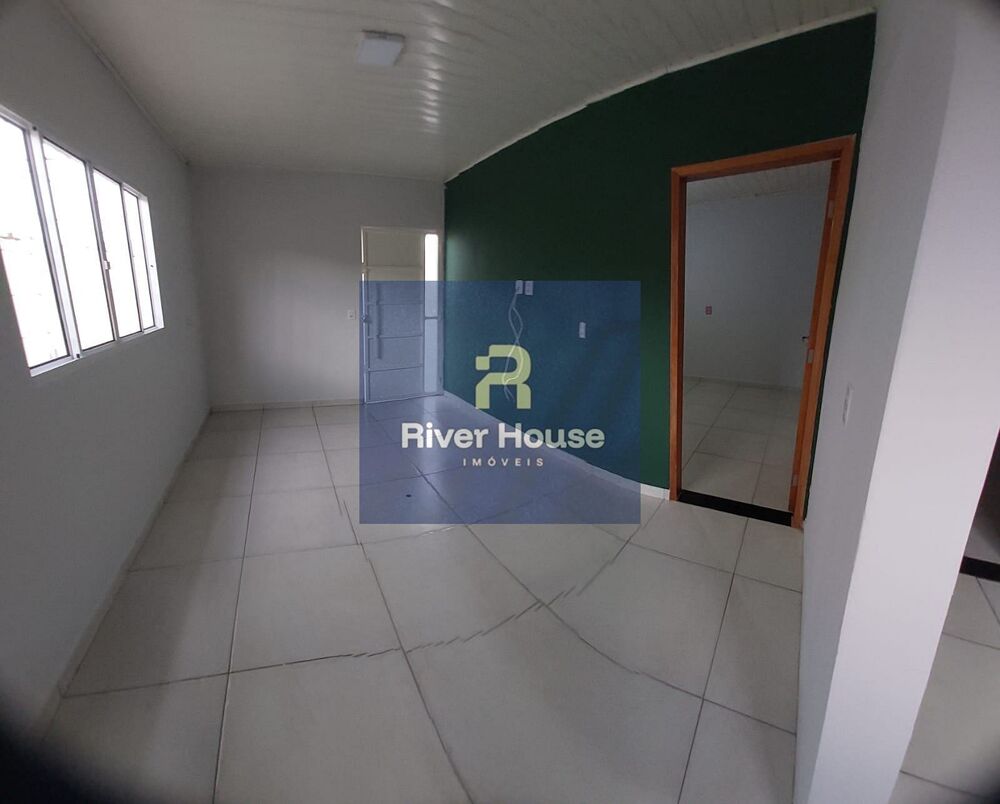 Casa à venda com 2 quartos, 126m² - Foto 2