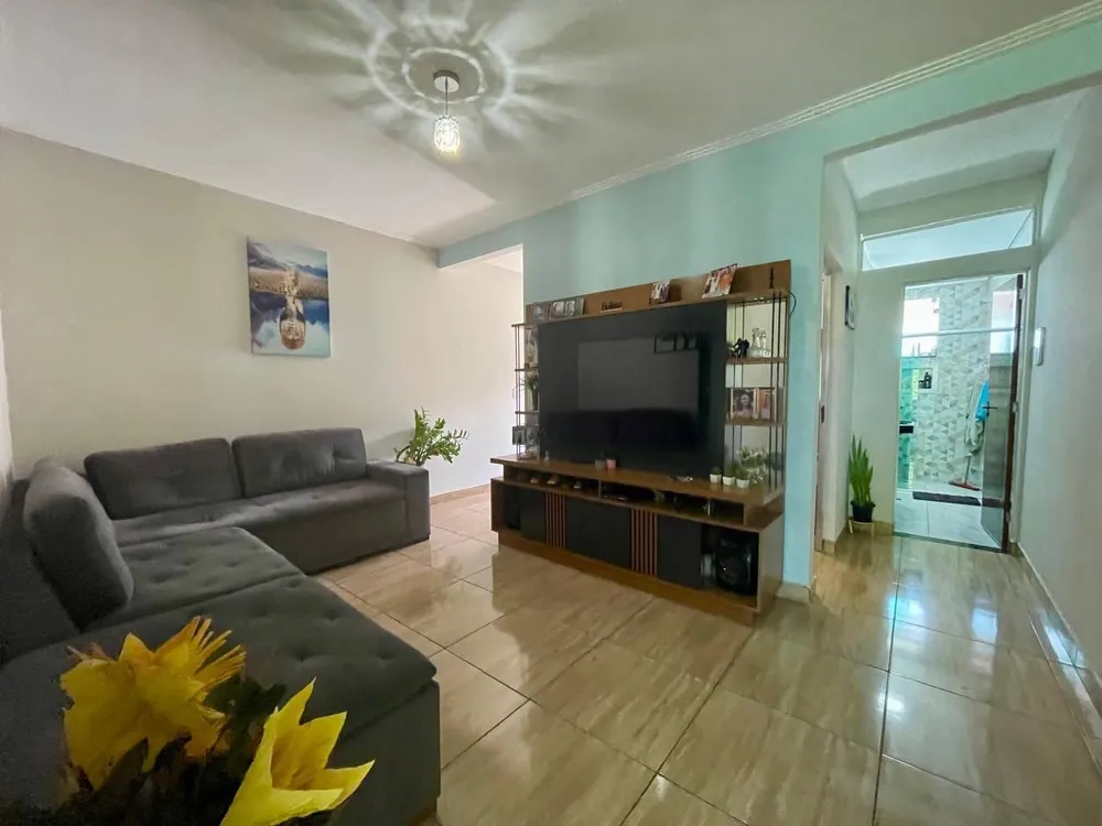 Casa, 3 quartos, 180 m² - Foto 1