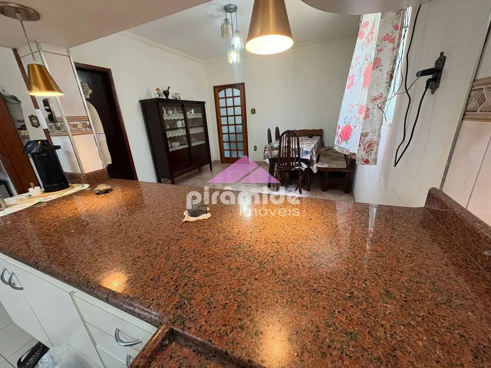 Casa, 3 quartos, 250 m² - Foto 6