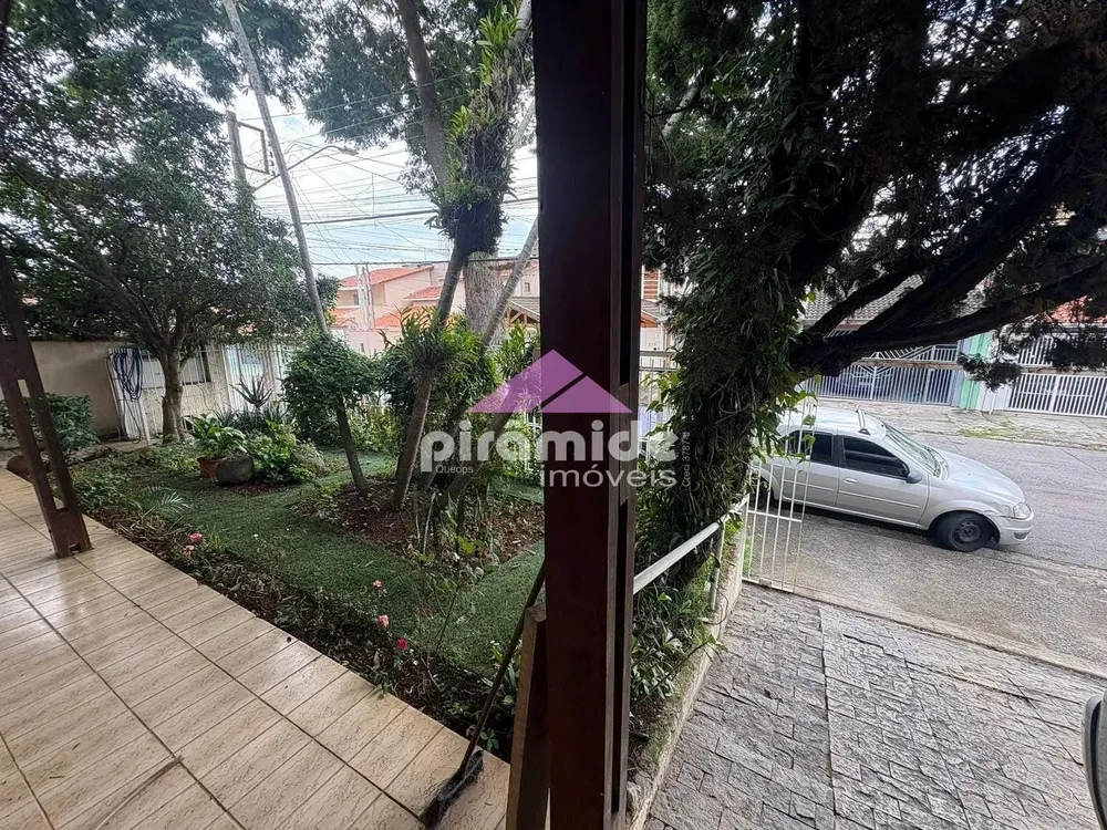 Casa, 3 quartos, 250 m² - Foto 3