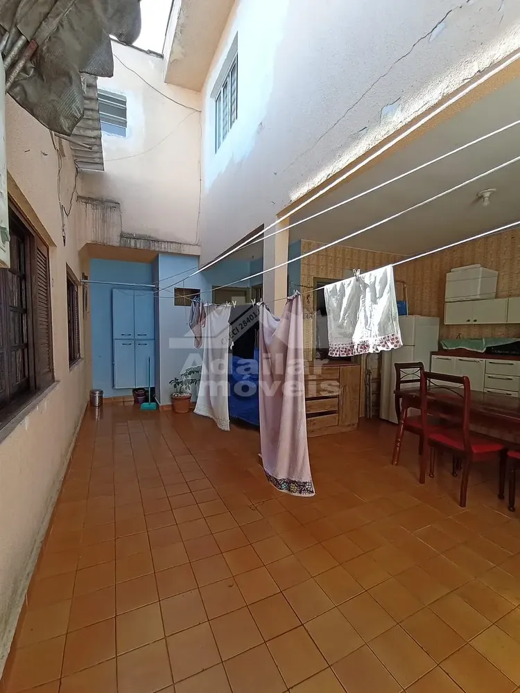 Casa, 4 quartos, 152 m² - Foto 2
