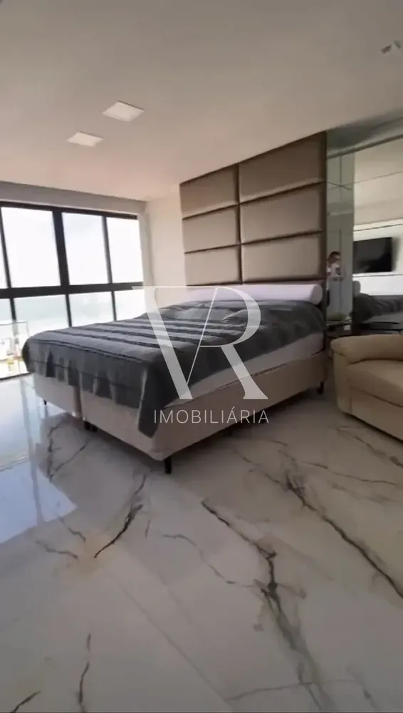 Apartamento, 3 quartos, 222 m² - Foto 1