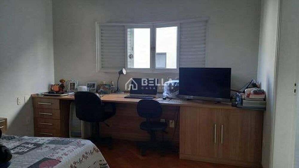 Casa à venda com 4 quartos, 350m² - Foto 4
