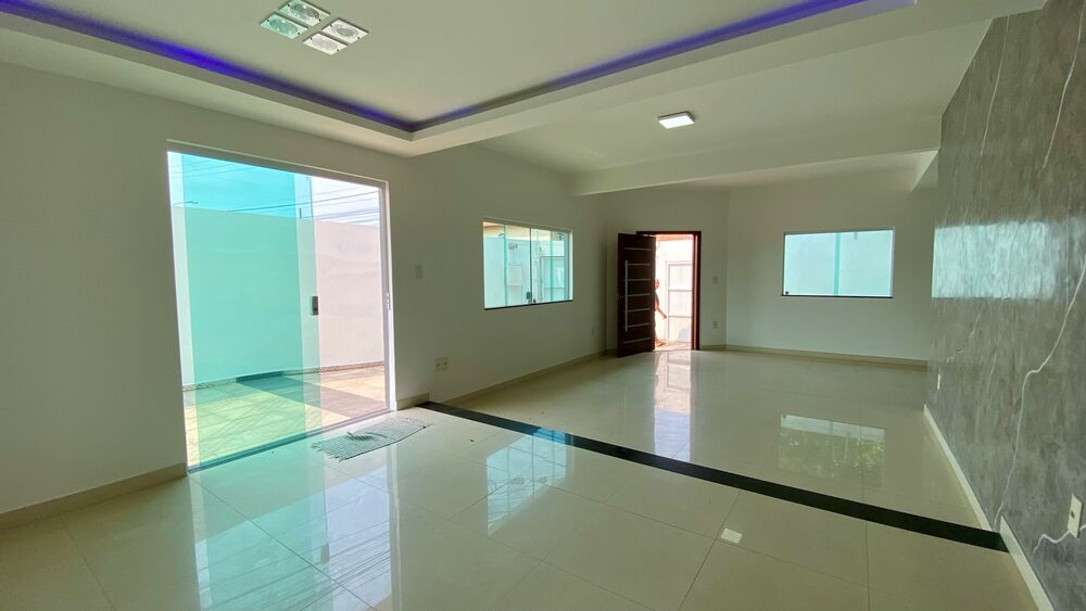 Casa à venda com 3 quartos, 165m² - Foto 3