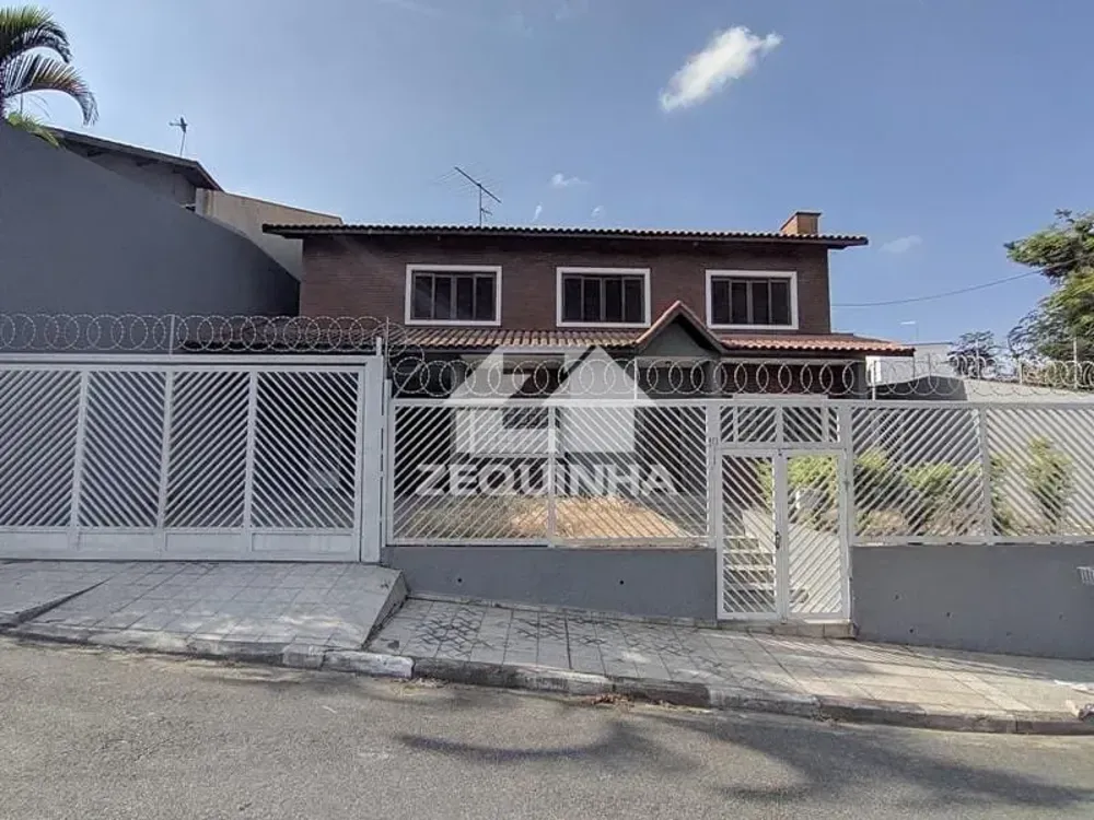 Casa, 4 quartos, 219 m² - Foto 1