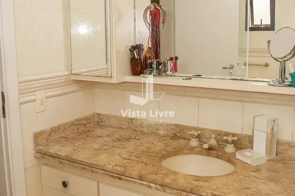 Apartamento, 3 quartos, 168 m² - Foto 1