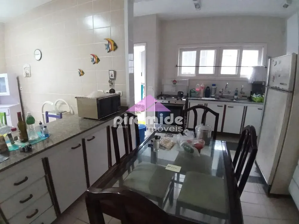 Casa, 4 quartos, 270 m² - Foto 5