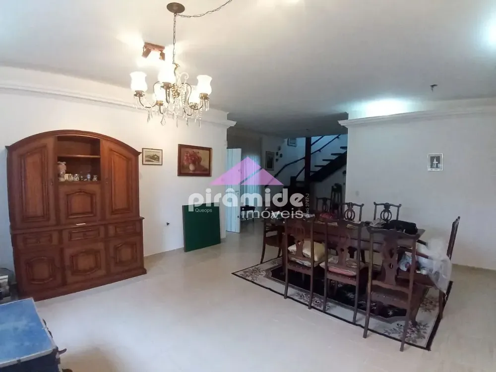 Casa, 4 quartos, 270 m² - Foto 4