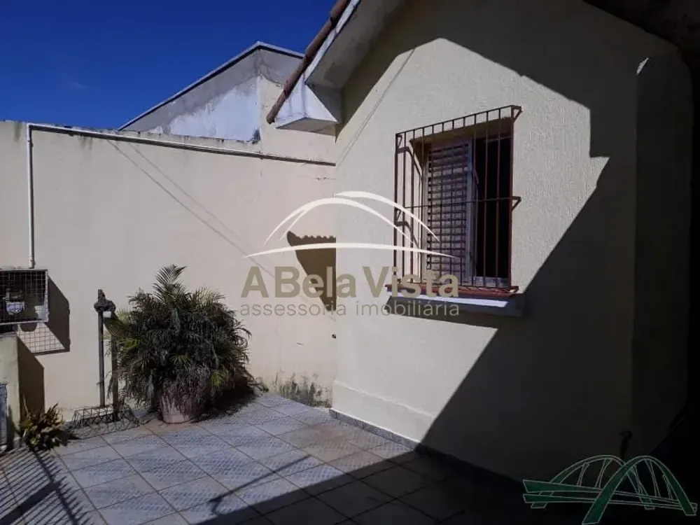 Casa, 2 quartos, 300 m² - Foto 1