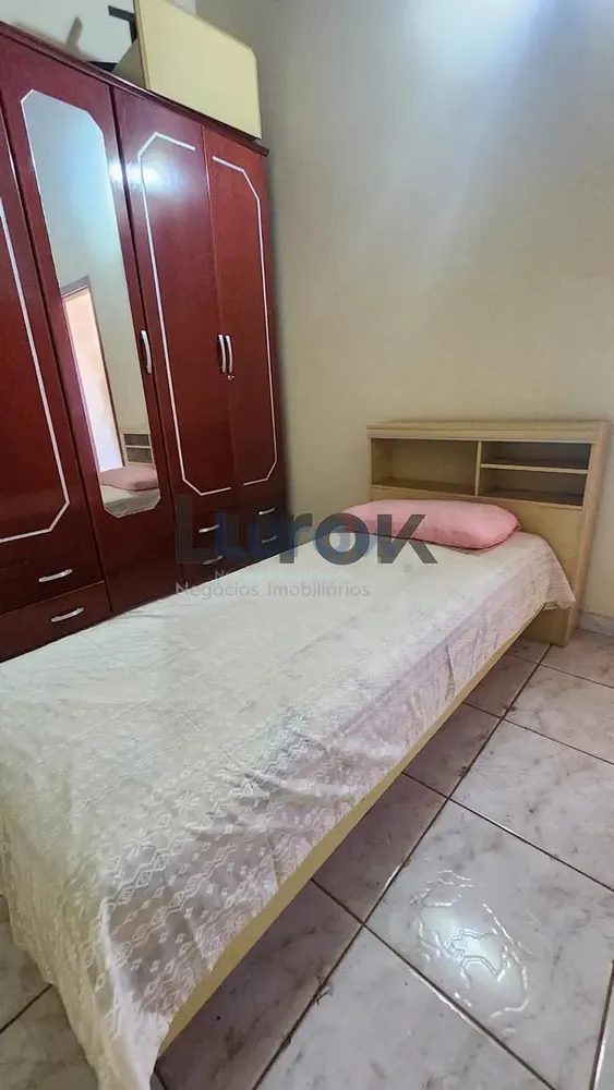 Casa, 4 quartos, 225 m² - Foto 3