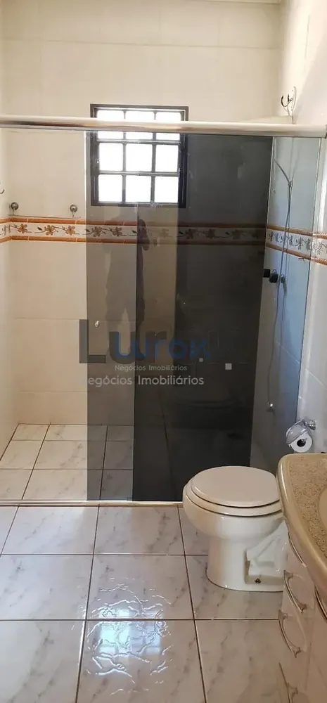 Casa, 4 quartos, 225 m² - Foto 1