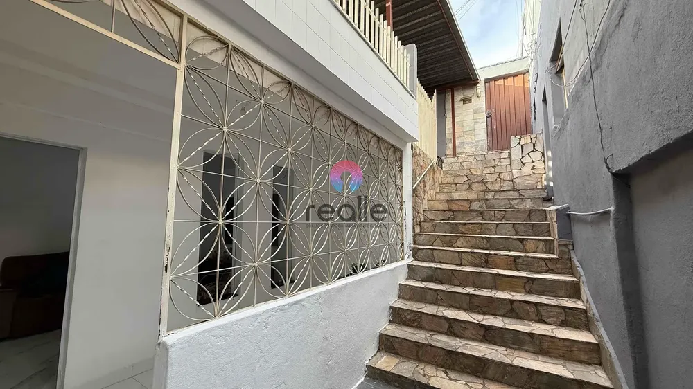 Casa, 3 quartos, 258 m² - Foto 2