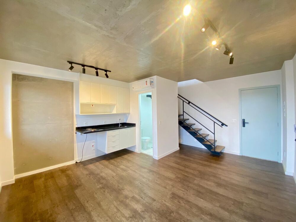 Apartamento à venda e aluguel com 1 quarto, 68m² - Foto 4