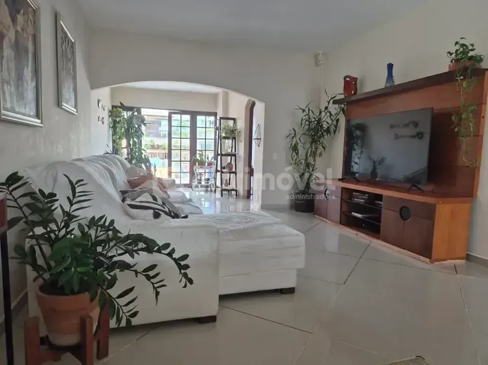 Cobertura, 3 quartos, 247 m² - Foto 2
