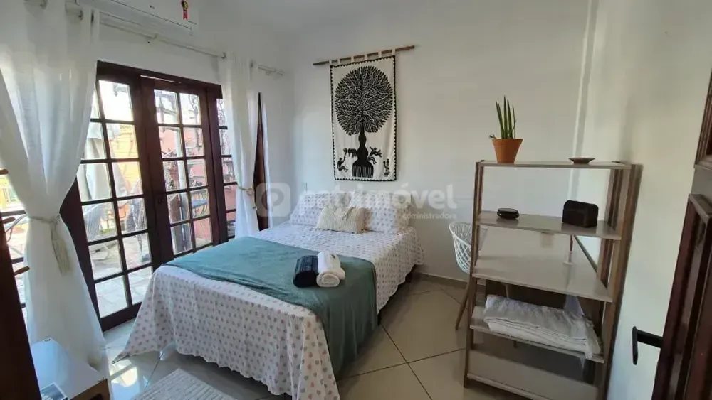 Cobertura, 3 quartos, 247 m² - Foto 4