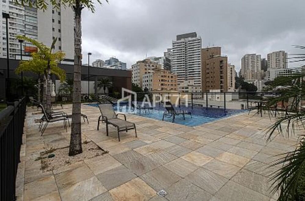 Apartamento à venda com 1 quarto, 42m² - Foto 35