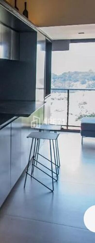 Apartamento à venda com 1 quarto, 42m² - Foto 1