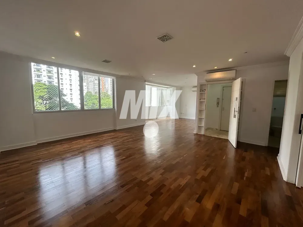 Apartamento, 4 quartos, 205 m² - Foto 1