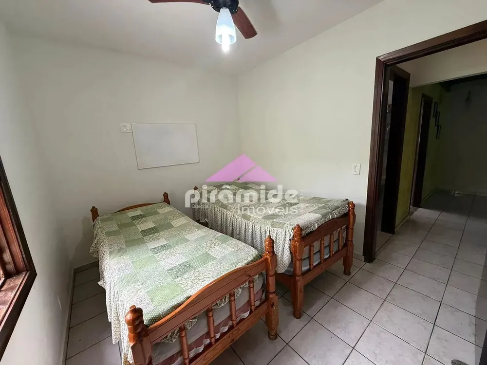 Casa, 3 quartos, 161 m² - Foto 2