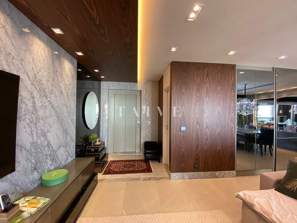 Apartamento à venda com 3 quartos, 173m² - Foto 2