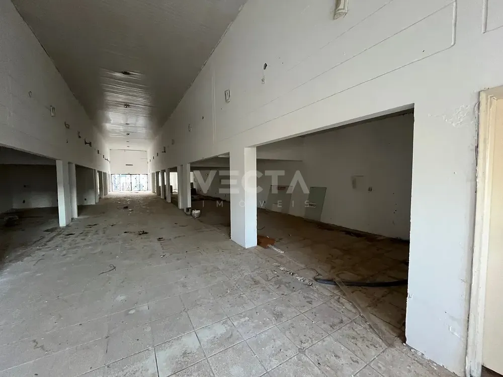 Loja-Salão, 600 m² - Foto 3