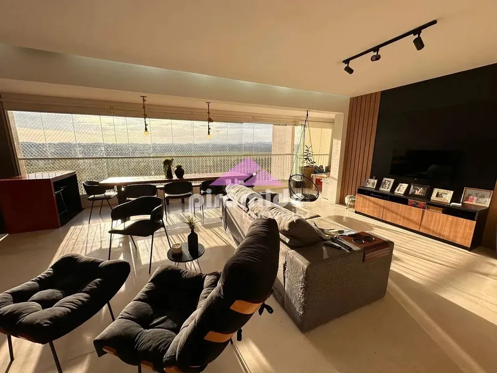 Apartamento, 3 quartos, 156 m² - Foto 1