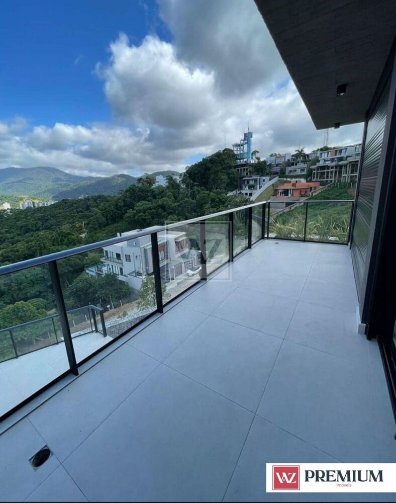Casa à venda com 5 quartos, 350m² - Foto 3