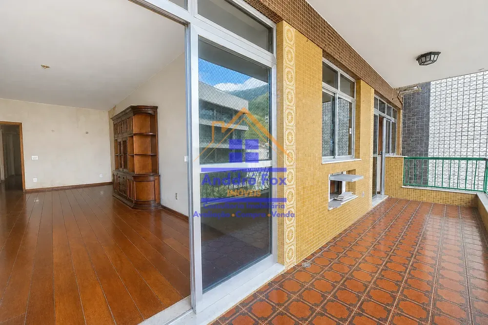 Apartamento, 3 quartos, 180 m² - Foto 1