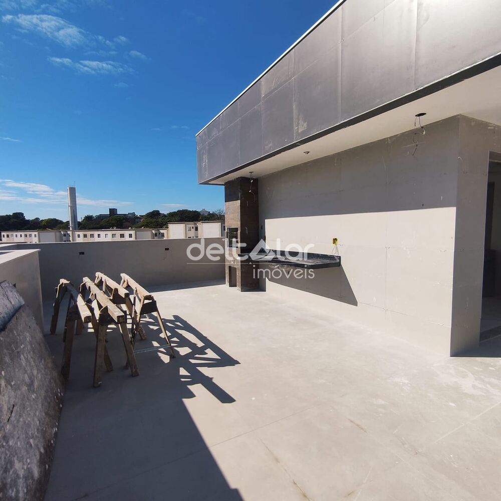 Apartamento à venda com 3 quartos, 180m² - Foto 2