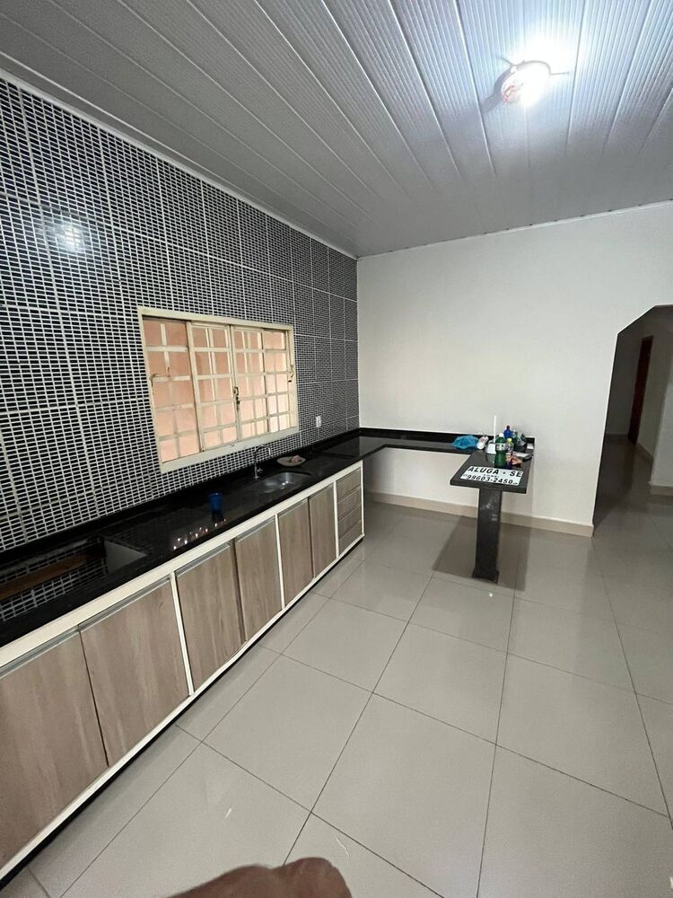 Casa à venda com 3 quartos, 10m² - Foto 4