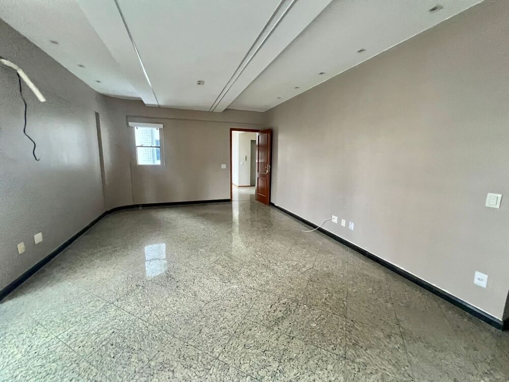 Apartamento à venda com 3 quartos, 153m² - Foto 12