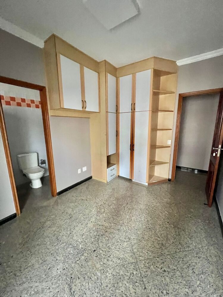 Apartamento à venda com 3 quartos, 153m² - Foto 11