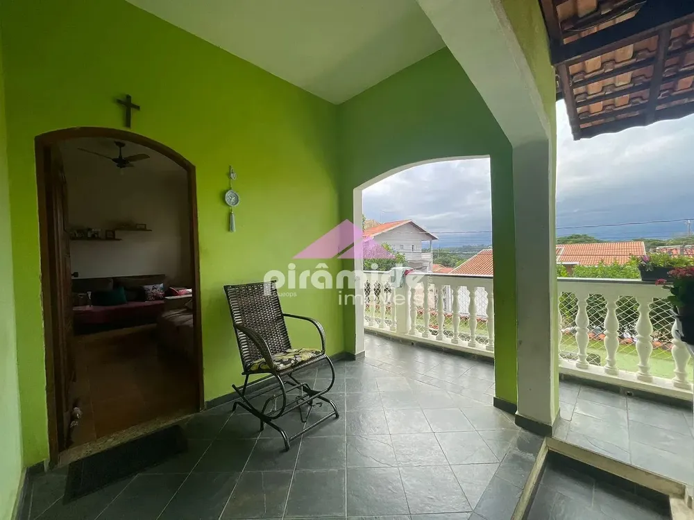 Casa, 3 quartos, 209 m² - Foto 2