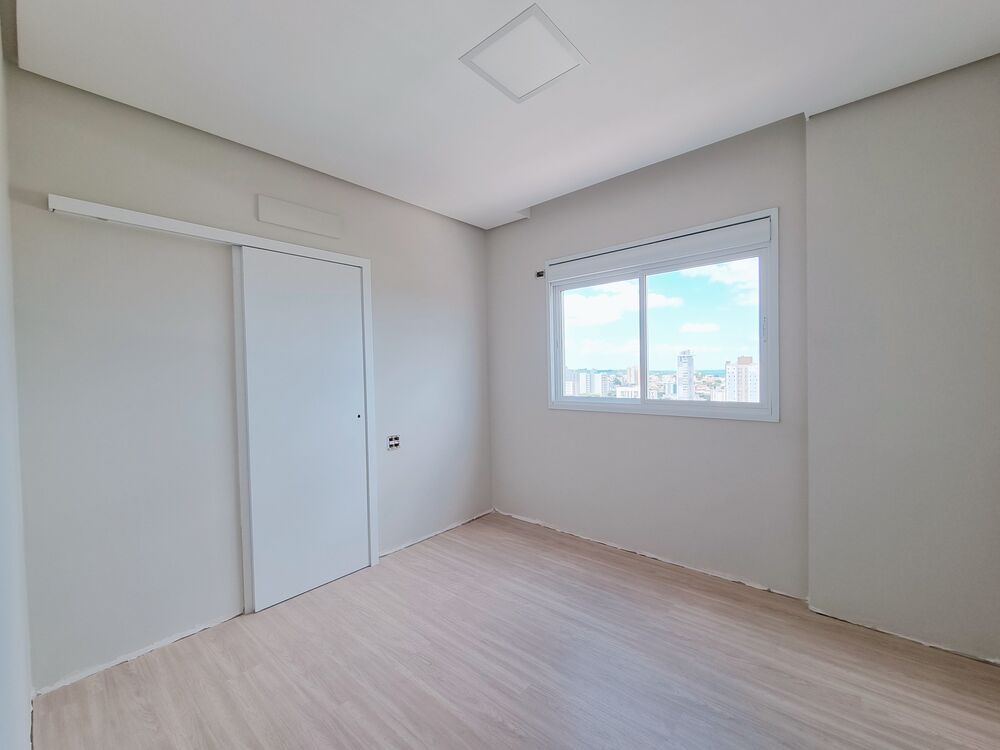 Apartamento à venda com 3 quartos, 127m² - Foto 7