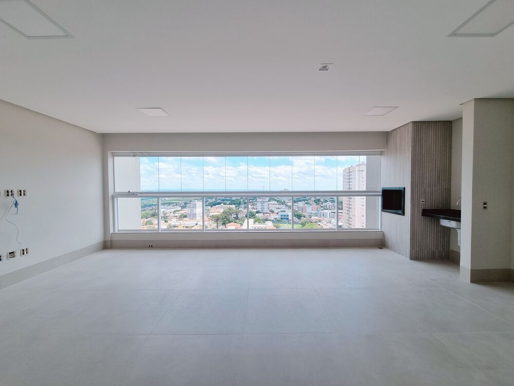 Apartamento à venda com 3 quartos, 127m² - Foto 1