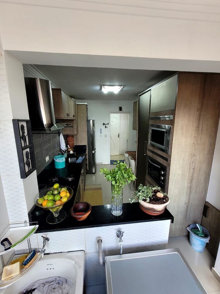 Apartamento à venda com 3 quartos, 97m² - Foto 11