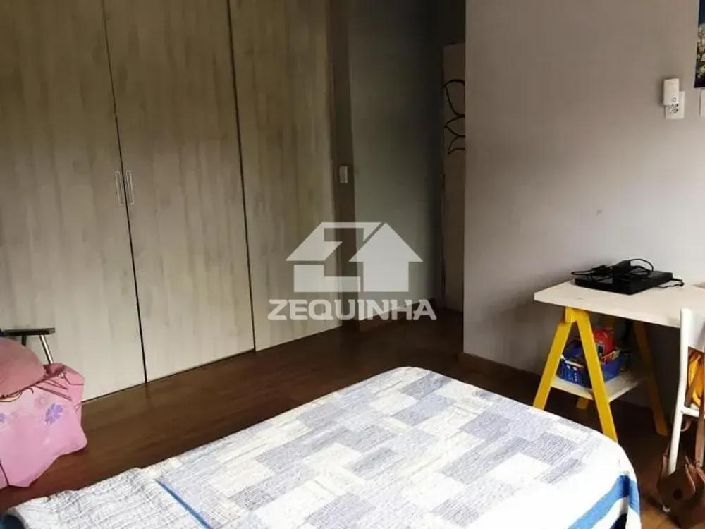 Casa, 3 quartos, 315 m² - Foto 2