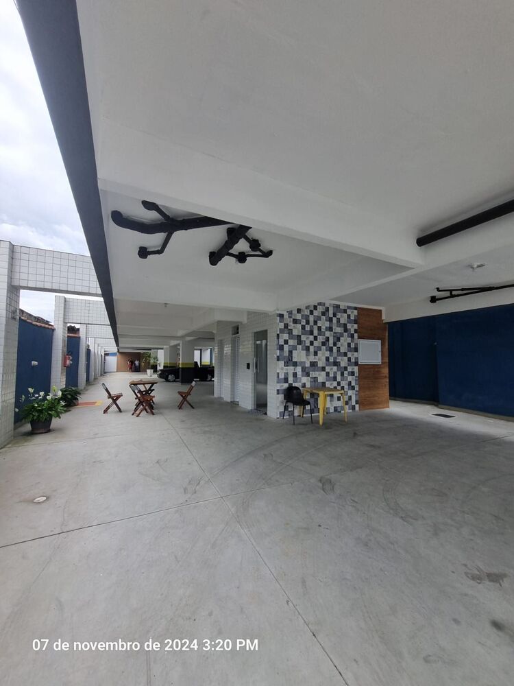 Apartamento à venda com 2 quartos, 66m² - Foto 1