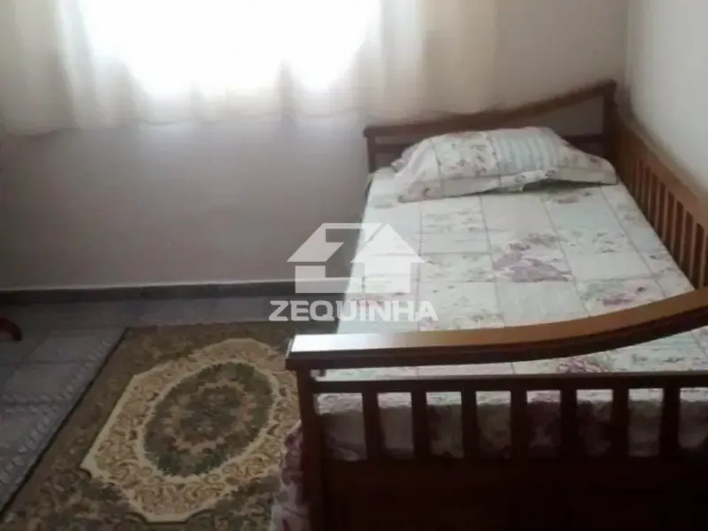 Casa, 3 quartos, 220 m² - Foto 2