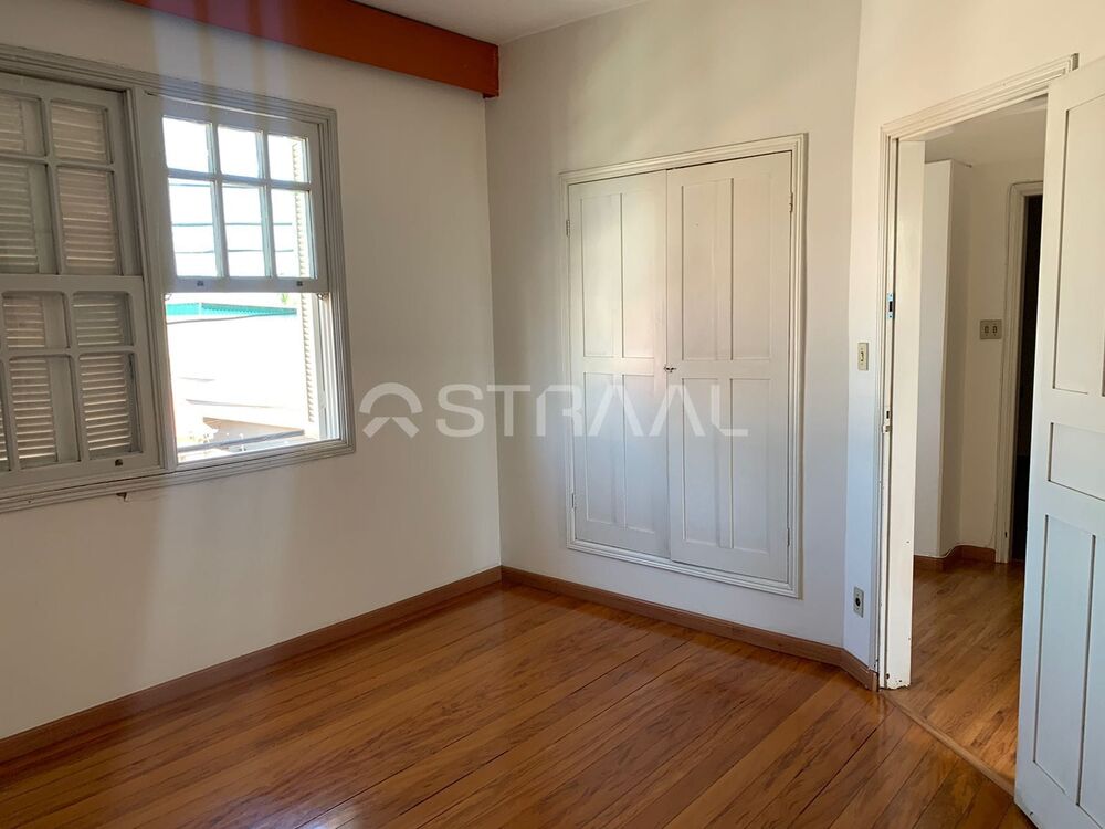 Sobrado à venda com 3 quartos, 258m² - Foto 2