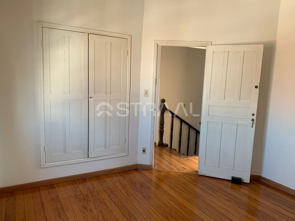 Sobrado à venda com 3 quartos, 258m² - Foto 4