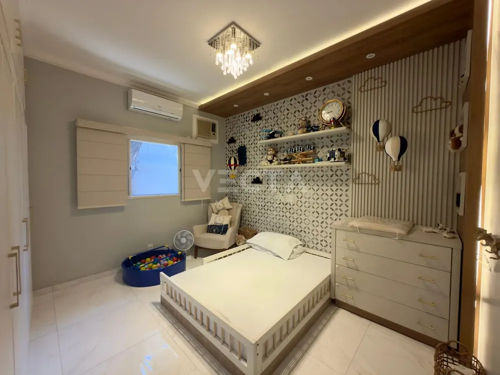 Casa, 3 quartos, 214 m² - Foto 2