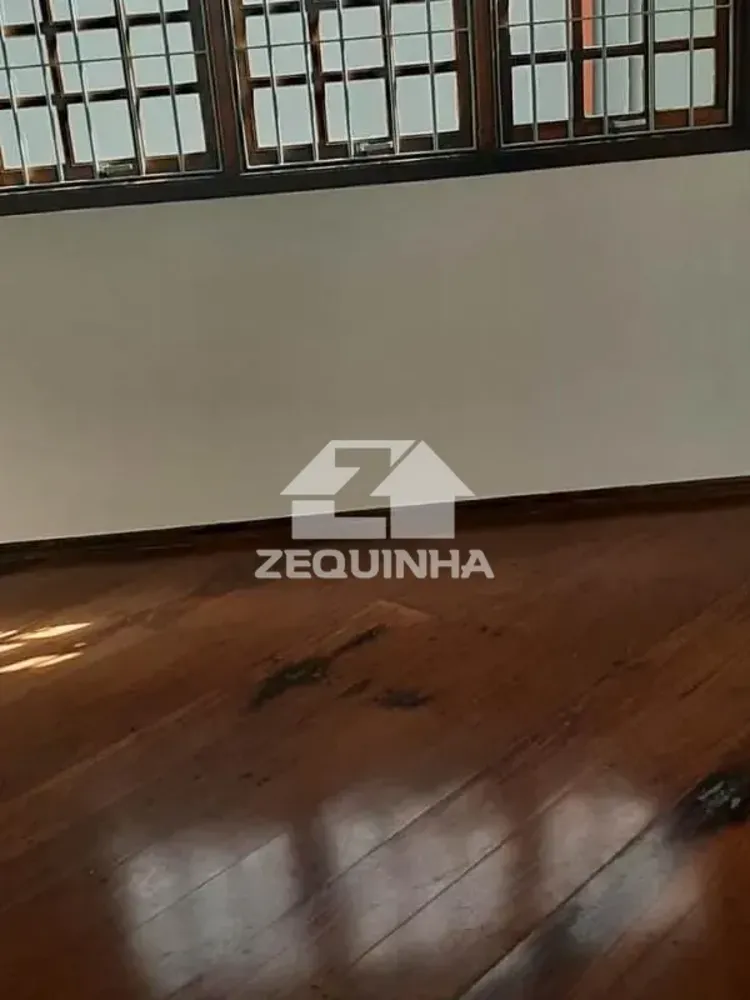 Casa, 5 quartos, 283 m² - Foto 3