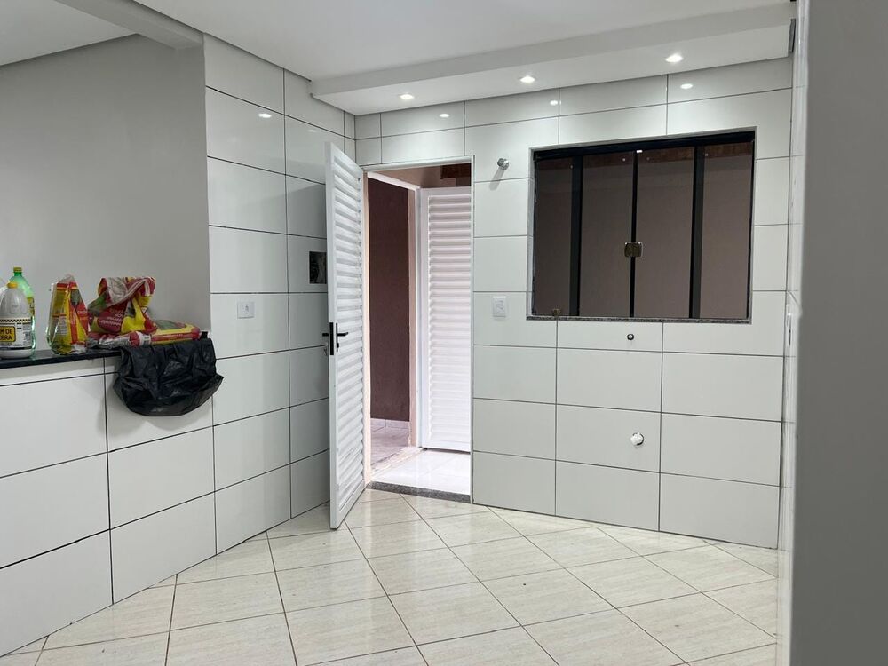 Casa à venda com 2 quartos, 70m² - Foto 9