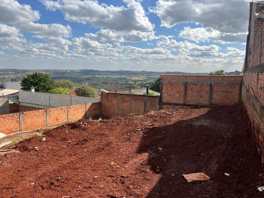 Casa à venda com 2 quartos, 70m² - Foto 4