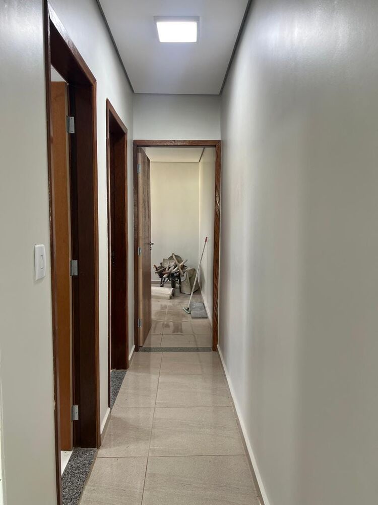 Casa à venda com 2 quartos, 70m² - Foto 10