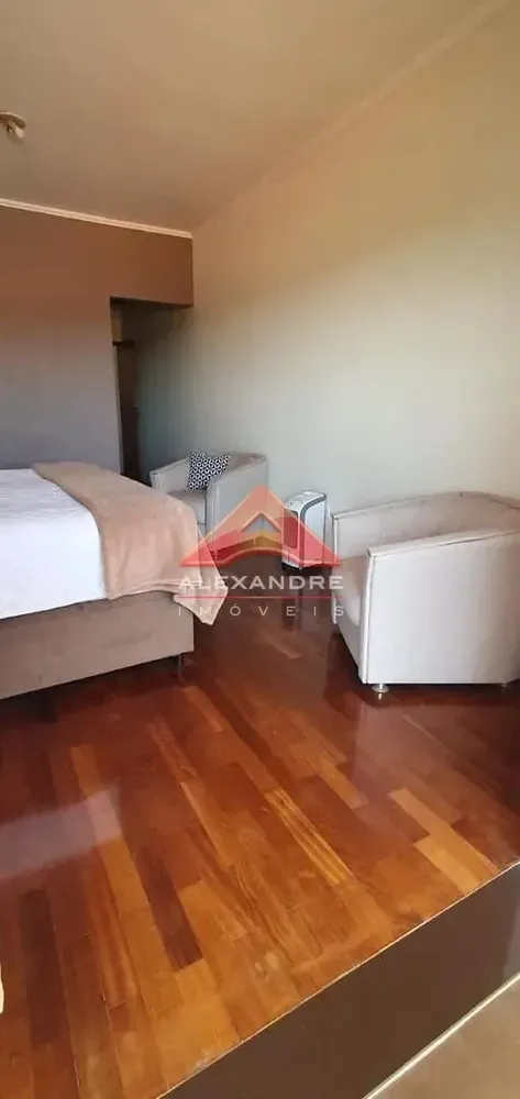 Casa, 3 quartos, 189 m² - Foto 1