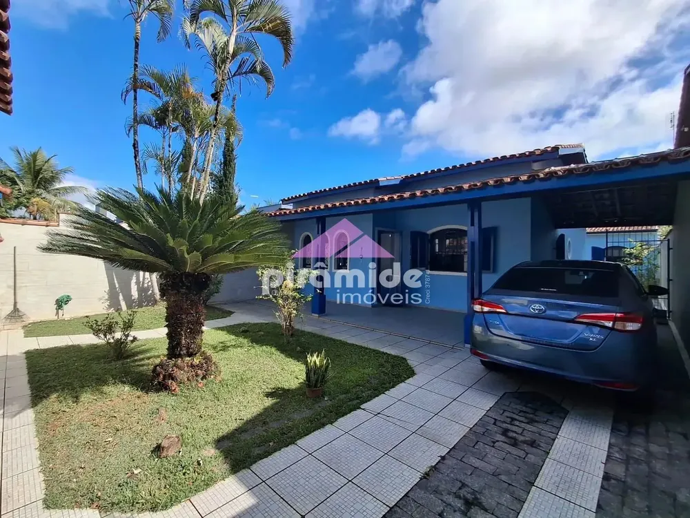 Casa, 2 quartos, 296 m² - Foto 1